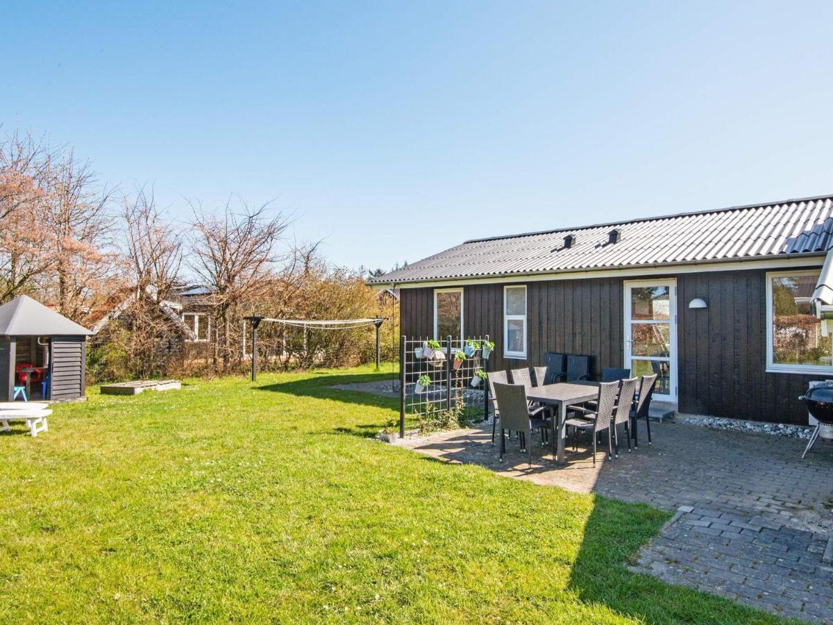 9 Person Holiday Home In Juelsminde Sonderby  Bagian luar foto