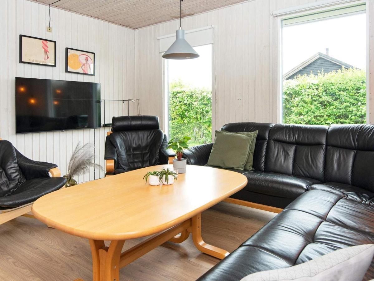 9 Person Holiday Home In Juelsminde Sonderby  Bagian luar foto